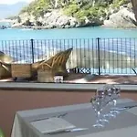 菲娅其尔诺酒店 3*