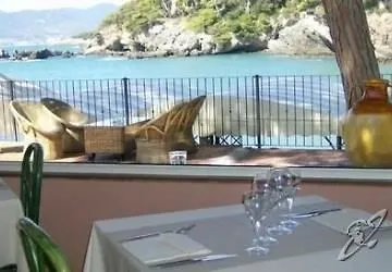 Hotel Fiascherino 3*