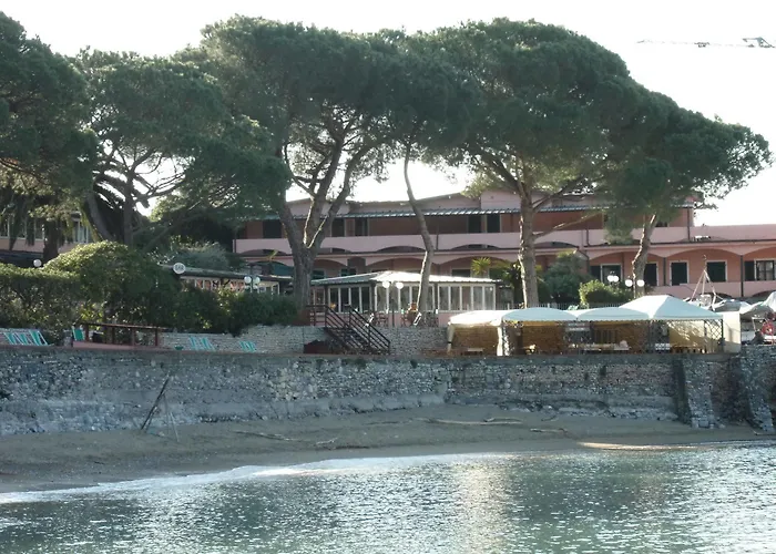 Hotel Fiascherino 3*
