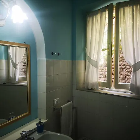 Отель Fiascherino 3*