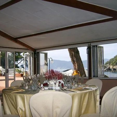 Hotel Fiascherino 3*