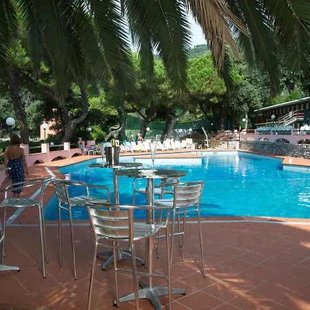 Hotel Fiascherino 3*